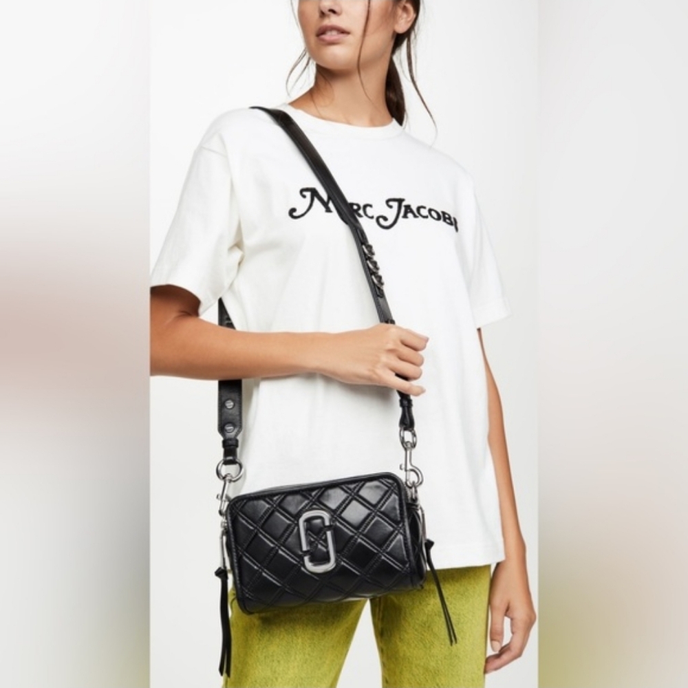 Marc Jacobs Natural Grain Calfskin Quilted The Softshot 21 Bag In Black